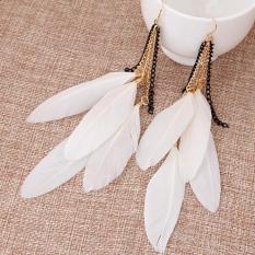 LRC Anting Wanita Sweet White Feather Pendant Decorated Tassel Earring