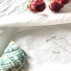 Daging Gram Western Roxie Perhiasan Perak Seri S 925 Badan Perak Murni Feminim Tiang Chien Desain Tipis Mengunci Tulang han Feng Mutiara Rantai-Internasional