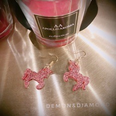 Mengkilap 家亮 Unicorn Anting Kait Anting