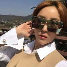 Kacamata Hitam Pria Retro Gaya Bingkai Besar Square Colorful Sunglasses-Silver Frame Mercury Lembar