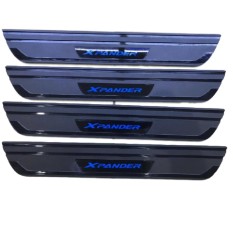 Aksesoris Mobil Mitsubishi Xpander Sillplate Pintu Samping Alas Cover Pelindung Pijakan Kaki Pintu Mobil Sill plate Mitsubishi Asesoris Mobil Acesoris Mobil Xpander Expander