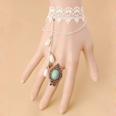 Baru Asli Retro Gothic Lace Gelang Cincin Pakaian Aksesoris Putih-Intl