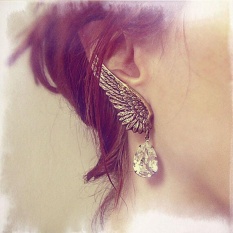 New Retro Exaggerated Personality Angel Wings Water Droplets Ear Clip - intl