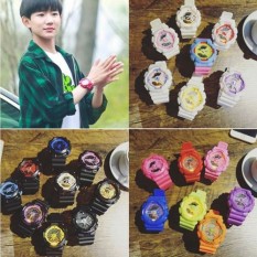 Kami Pemuda Usia Bersama Gaya Selai Tangan Wang Jun Kai Mudah Yang Ribu Xi Pria Bagus Selai Tangan-Internasional