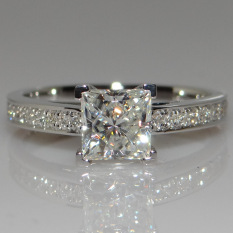 Cincin Berlian Kotak Silver 925 Wanita