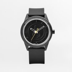 Q&Q Smile Solar Analog Jam Tangan Pria - Hitam - Strap Karet - RP00J002Y