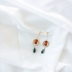 Retro Bahan Kayu Perempuan Elegan Anting Jepit Tanpa Tindik Aston Semarang