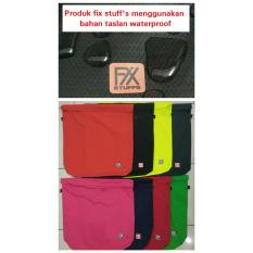 Sarung helm anti air / tas helm anti air model resleting dgn tali selempang unt kyt mds ink nhk