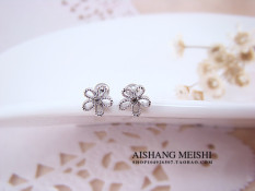 Sederhana Pemasangan Kecil Mini Daisy Tindik Daun Telinga Sekrup Anting