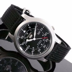 Seiko Analog Jam Tangan Pria - Hitam - Strap Kanvas - SNK809K2