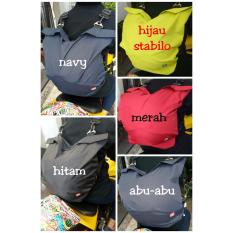 Tas helm / sarung helm anti air model ransel / gemblok dgn tutup resleting unt kyt mds nhk ink arai agv