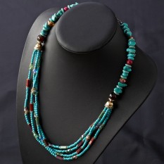 Produk Baru Tersedia Di Pasaran Desain Asli Tipis Hiasan Hijau Loose Stone Kristal Beberapa kalung Sweter Rantai Bohemia Wanita-Internasional