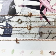 The S925 letter of alphabet necklace English letter of alphabet in Korea matches to lock the bone chain Gui honey surname to pronounce a birthday gift necklace - intl