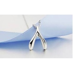 Bella & Co. Wishbone Necklace Aksesoris Perhiasan Kalung Drama Korea