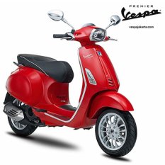 Vespa - GTS Super 150ie - Merah (OTR JADETABEK)