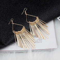 Wanita Elegan Model Panjang Rumbai Anting Emas Anting