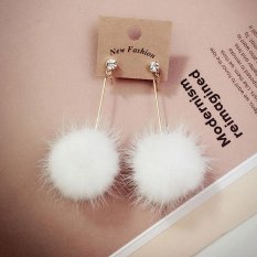 Wanita Sederhana Unik Bulu Lembut Bola Pom Panjang Earrings Ear Dangle Hadiah Perhiasan