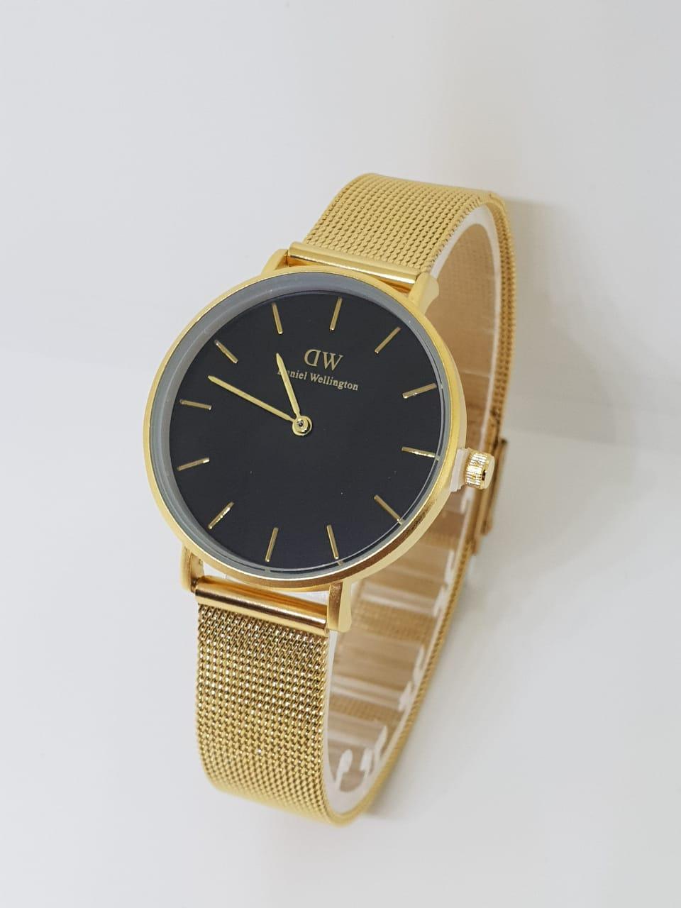 Jam Tangan Fashion Wanita Simple Elegan Rantai Pasir Terbaru2019