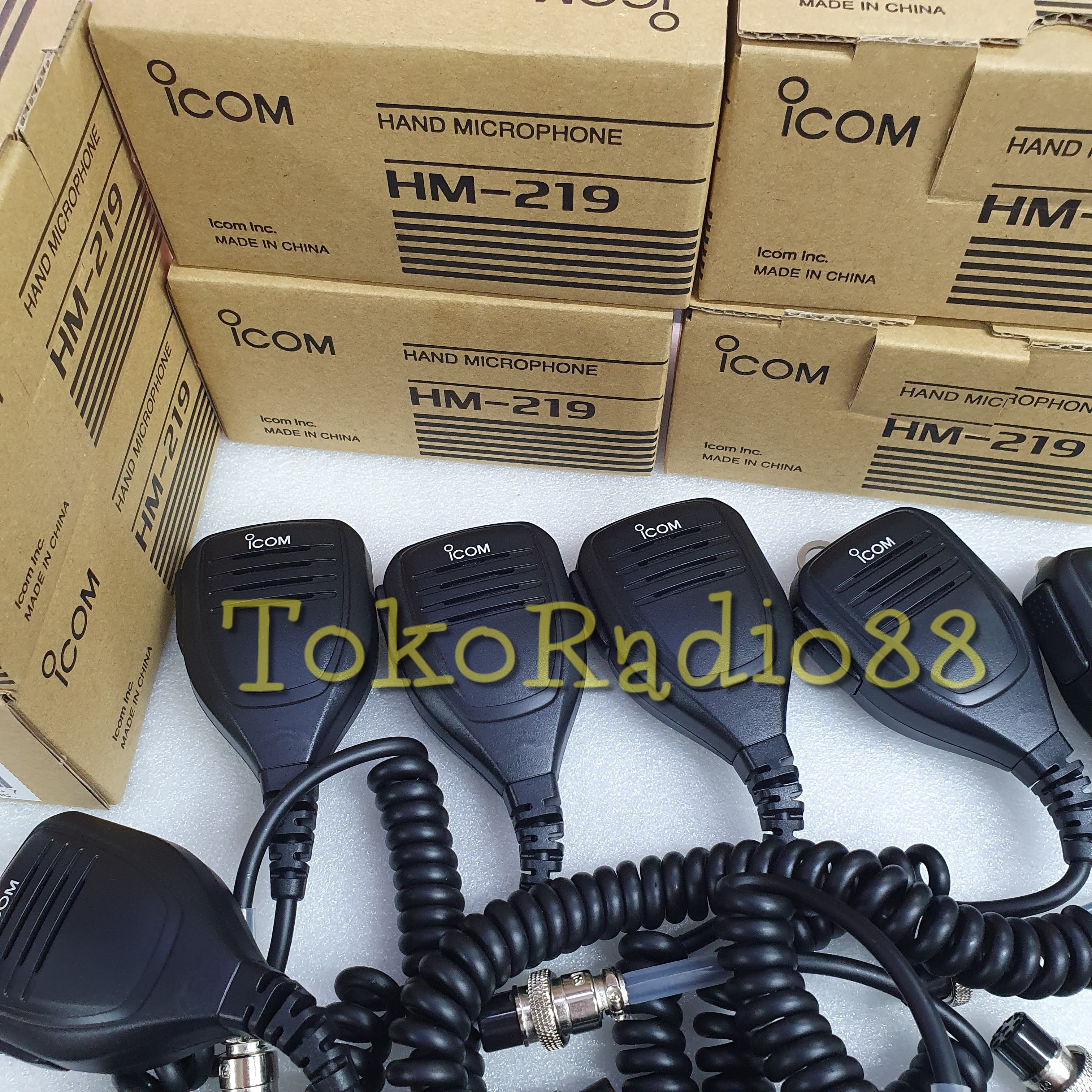 ＩＣＯＭ　ハンドマイクＨＭ－２１９　新品未使用 iCOM（HM-219）アップダウンスイッチ付ハンドマイクロホン - メルカリ