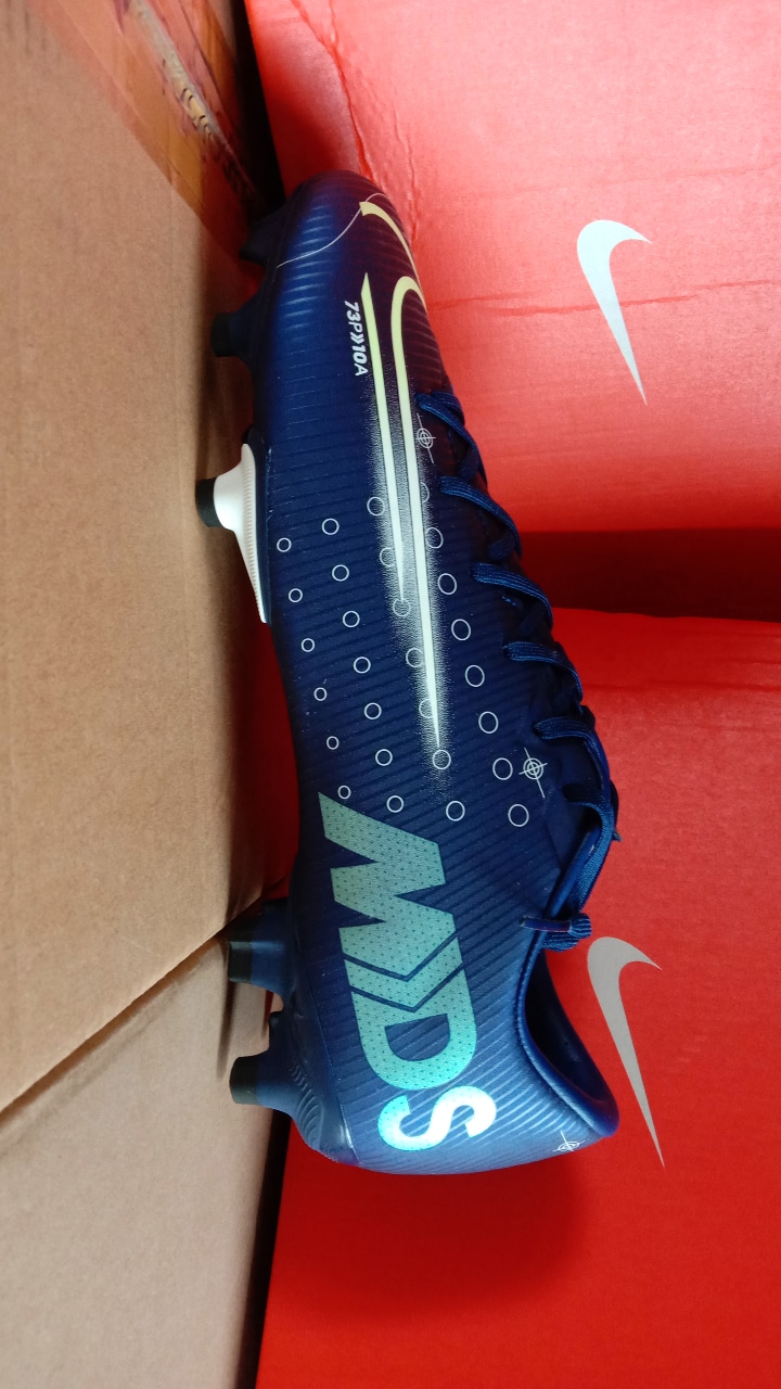 nike mercurial sepatu bola