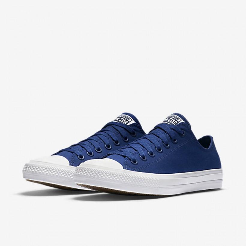 blue low top converse