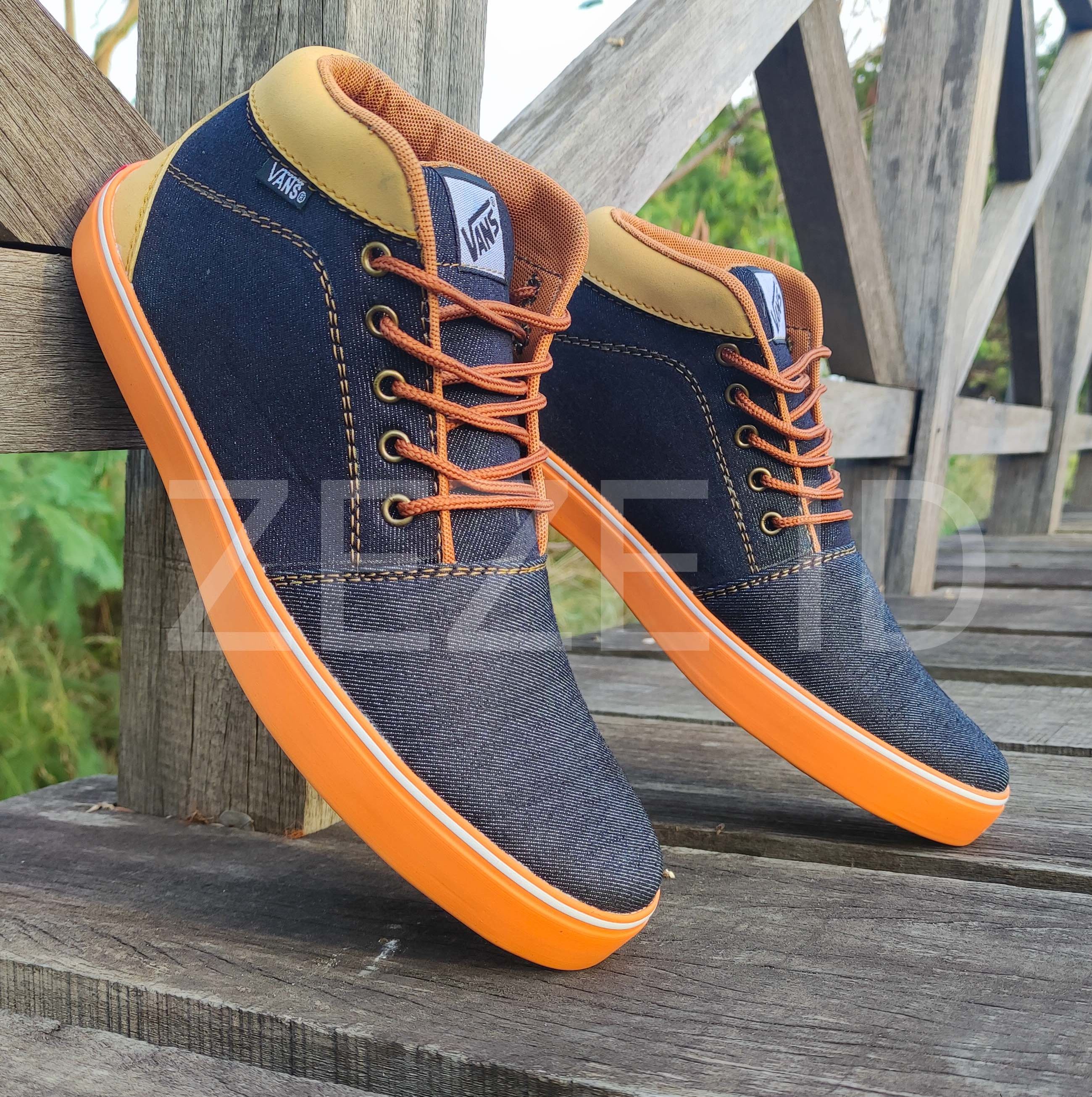 Sepatu pria warna hitam putih kerja kantor karyawan swasta mahasiswa