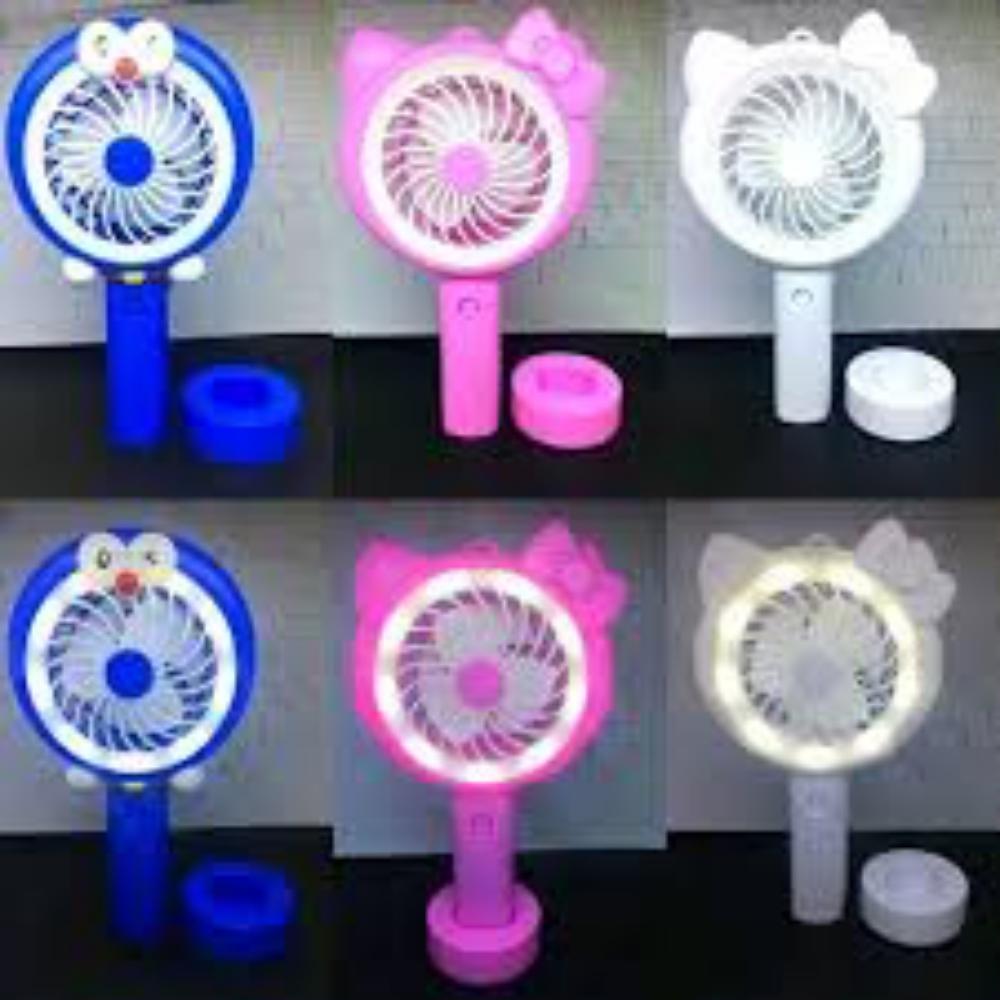 Paling Unik - Kipas Angin Mini Recharge Cas Kecil Kipas Karakter Lampu LED Kipas Angin Tangan Stand Portable Karakter - Random
