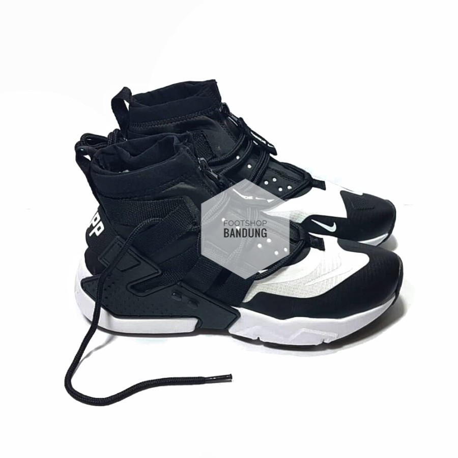 nike huarache gripp harga