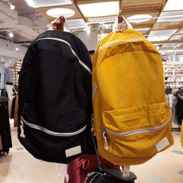 ransel pull and bear