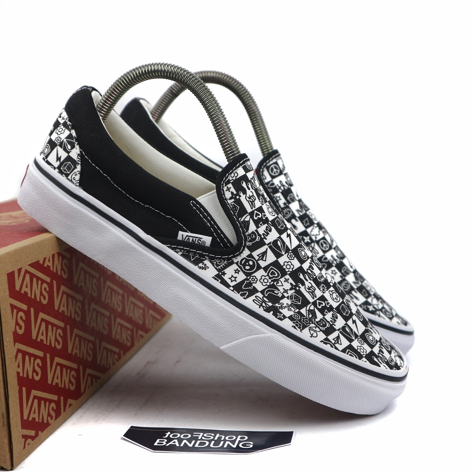 vans doodle shoes