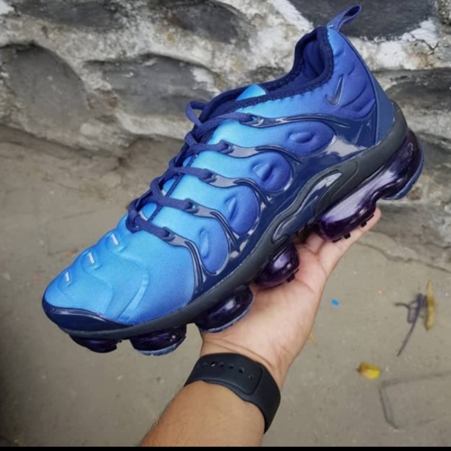 nike vapormax plus 4/6