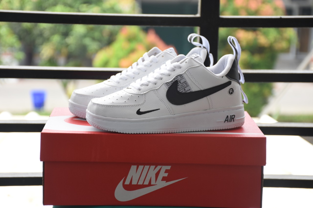 sepatu nike force one / sport wanita  / sepatu _sports / sepatu wanita  / sepatu nike _running / sepatu wanita / sepatu olajhraga