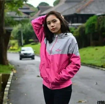 510 Model Jaket Nike Untuk Wanita HD Terbaru