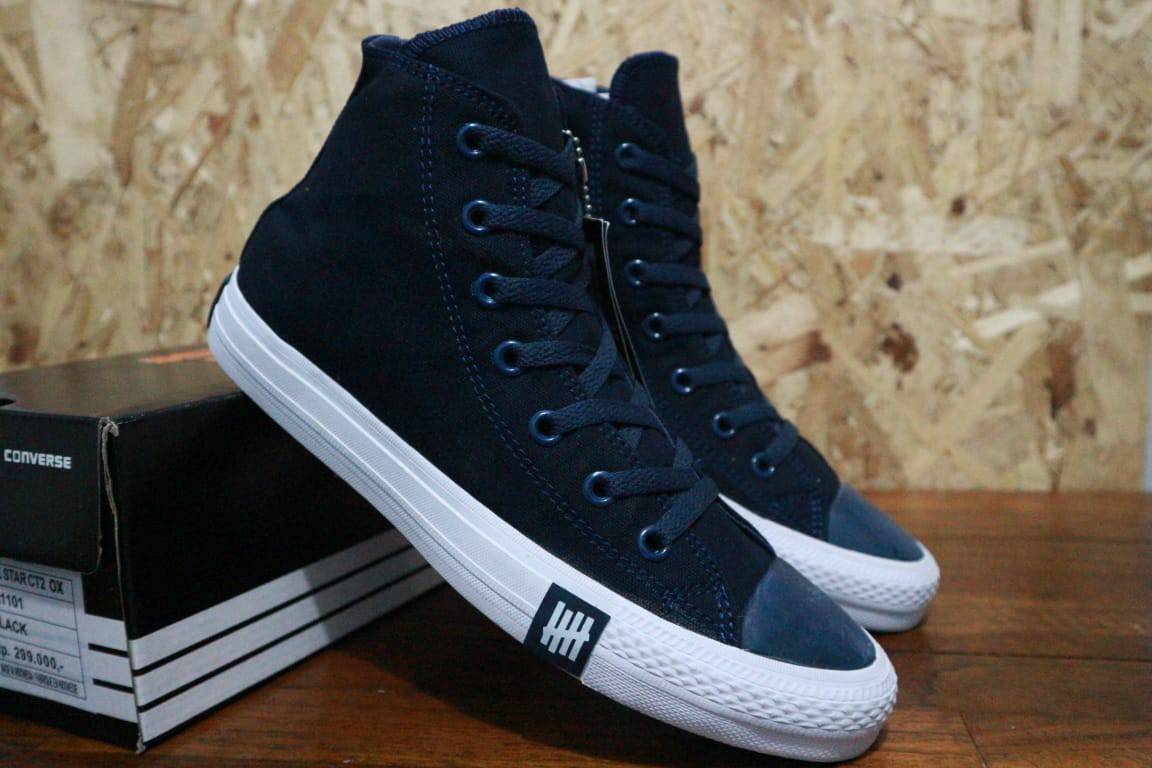 sepatu converse boots