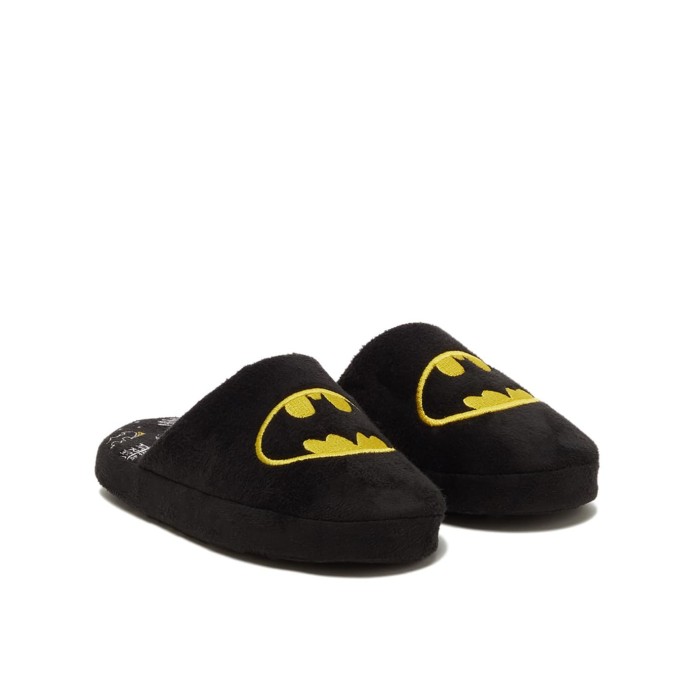 boys slippers size 9