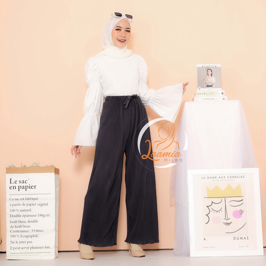 Er qiz dosti va xotinini sikadi