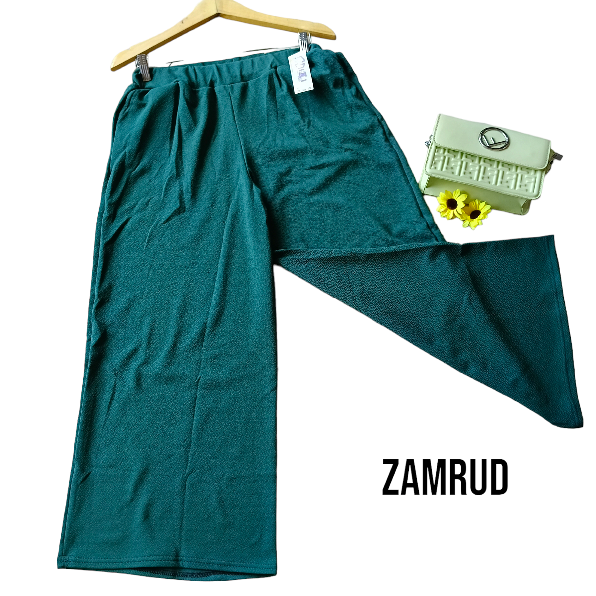 Gravitatsiyaning erotik tasvirlari Myerogirl surati