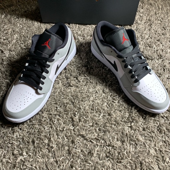 air jordan 1 low gs light smoke grey