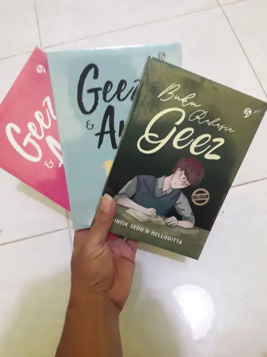 Set 3 Novel Geez Ann 1 Geez Ann 2 Dan Buku Rahasia Geez Rintik Sedu Lazada Indonesia