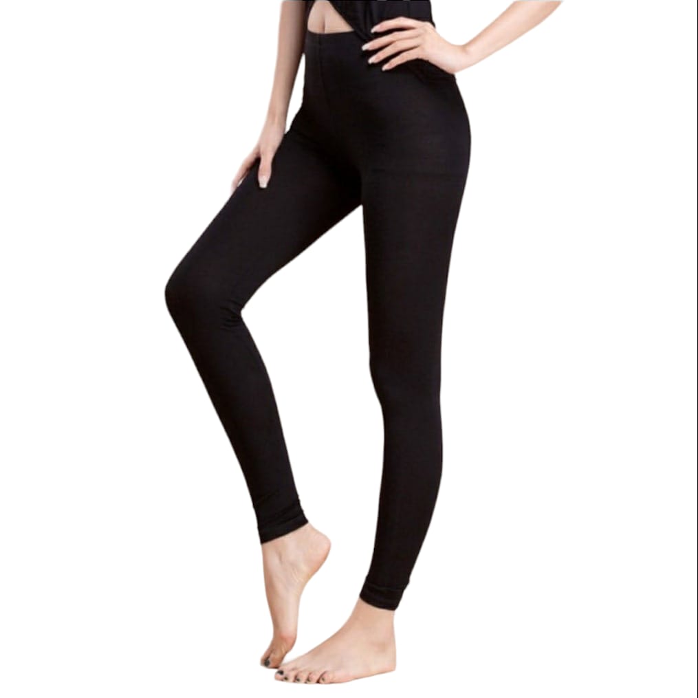 Ogirlangan uy qurilishi xususiy porno Uchlik qizlar bilan jinsiy aloqa