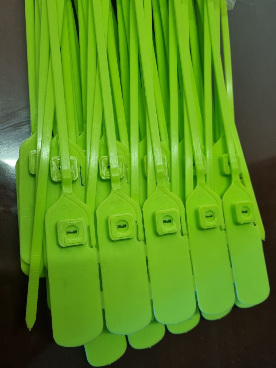 Segel Locis 30cm (100 Pcs) / Segel Seal / Segel Plastik Sekuriti ...