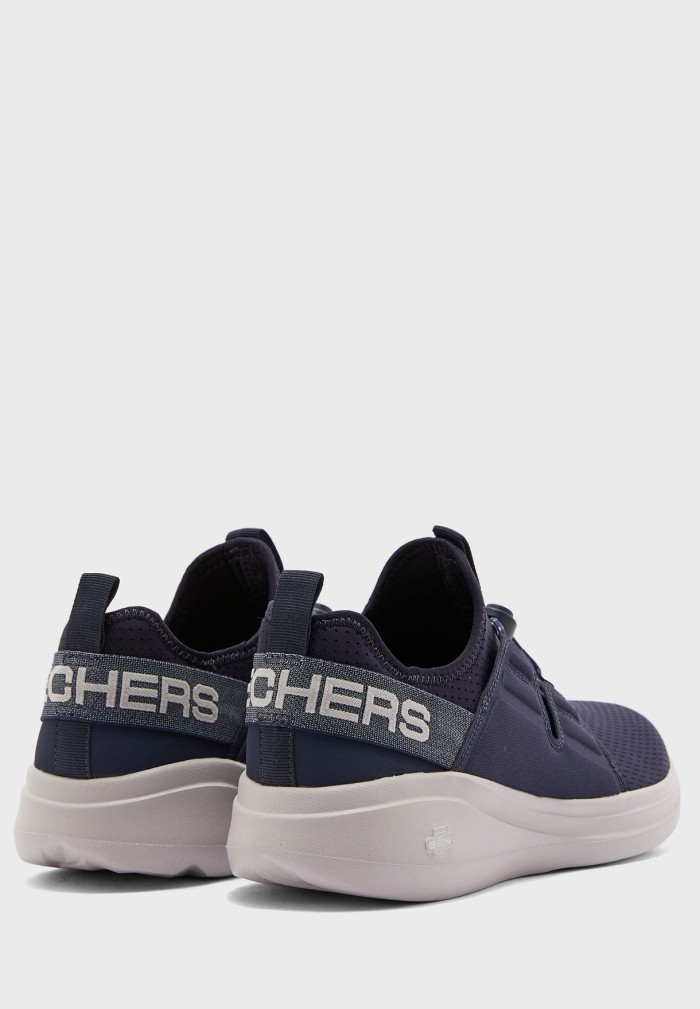 skechers run fast