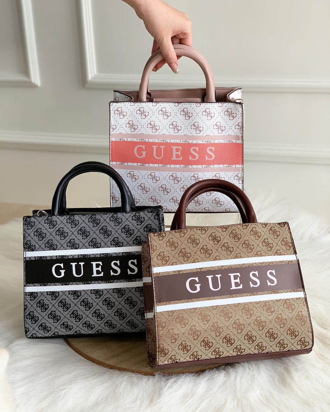 guess book tote