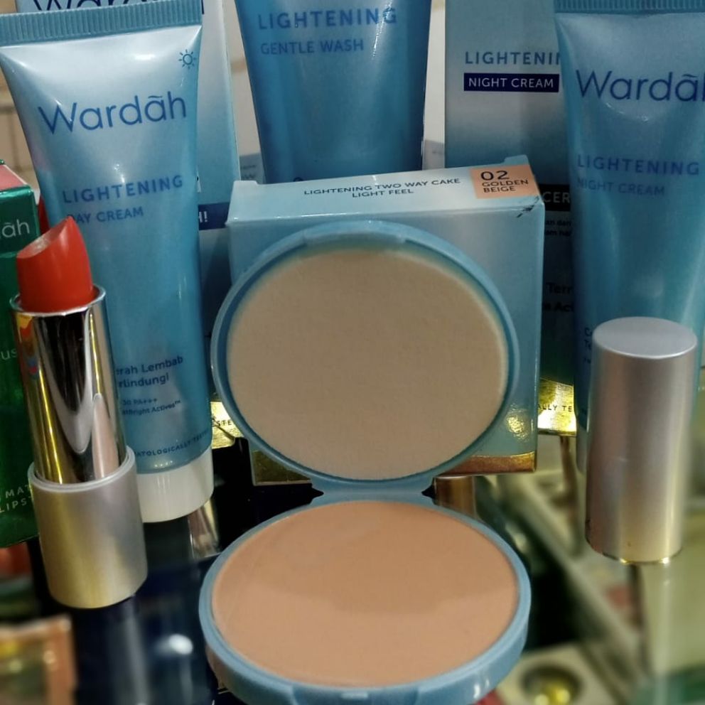 Wardah Lightening Series Paket 5 in 1/Paket wardah
