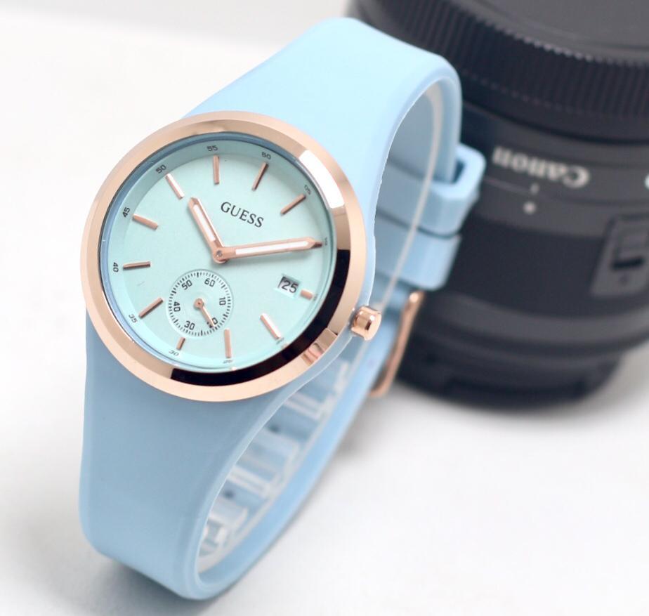 JAM TANGAN WANITA GUESS RUBBER MODEL AC SEN/GS-00095_jam tangan fashion wanita terbaru fitur tanggal dan detik bawah aktif(bisa bayar ditempat)