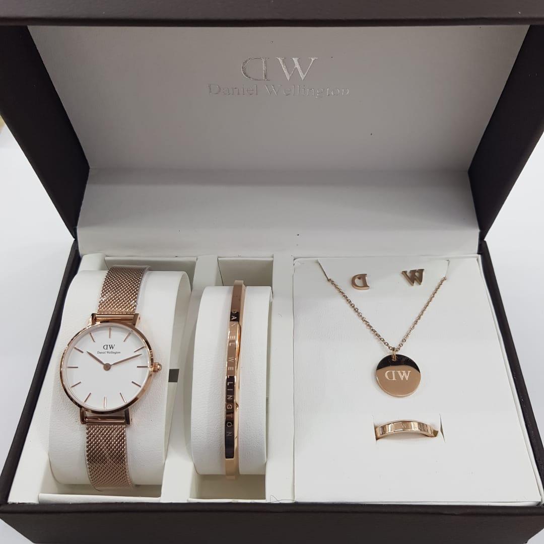 GIFT SET Jam Tali Rantai size 28mm 32mm White Rosegold +Gelang+Kalung+Anting+Cincin ORIGINAL / Jam Tangan Wanita / Korea / Jam Tangan Fashion / Jam Tangan Kasual / Tam Tangan Formal / Jam Keren / Jam Terlaris 2019