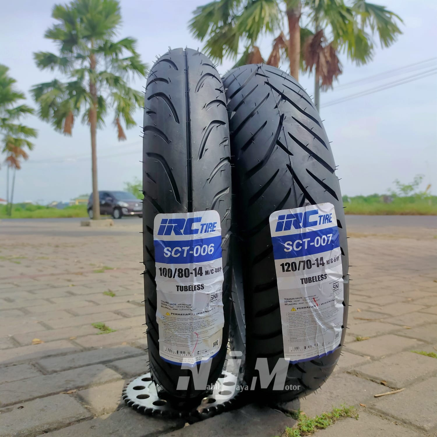 バイク pcx irc sct-006 007 100/80-14 120/70-14 SEPASANG IRC Ban Motor PCX R14 Ukuran 100/80-14 & 120/70-14
