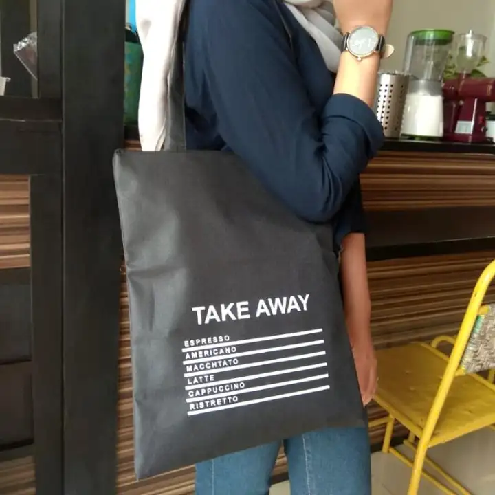 trendy tote bags