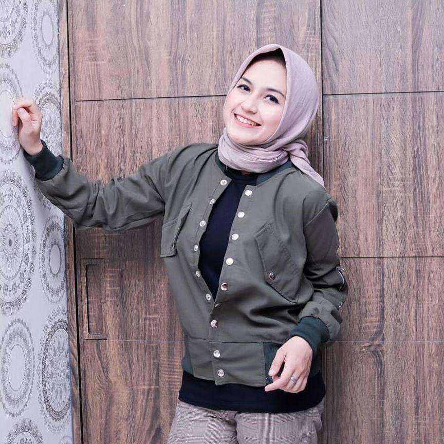 Vera Bomber - Jaket Bomber Wanita