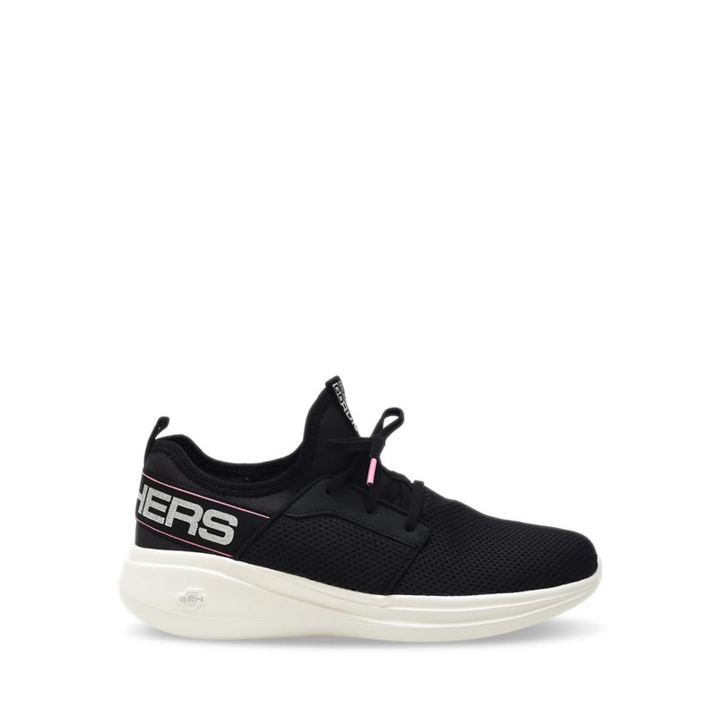 sepatu skechers untuk lari